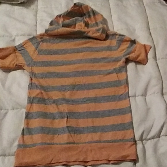 Lot of Girl's Size 10/12 Clothes: 3 Tops 1 Pant - Picture 3 of 8